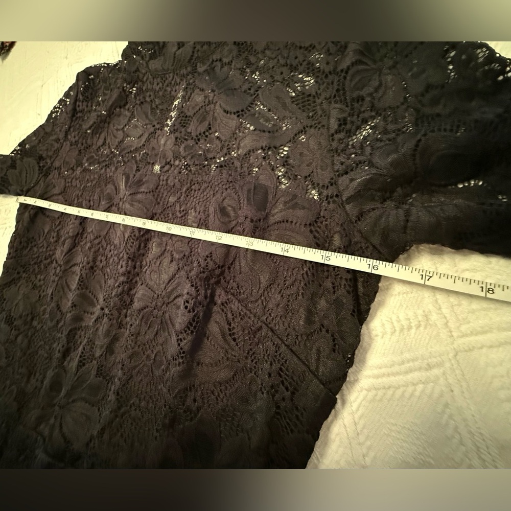 Dress - New York & Company lace - mock neck - size small - classic. Excellent - Picture 15 of 16